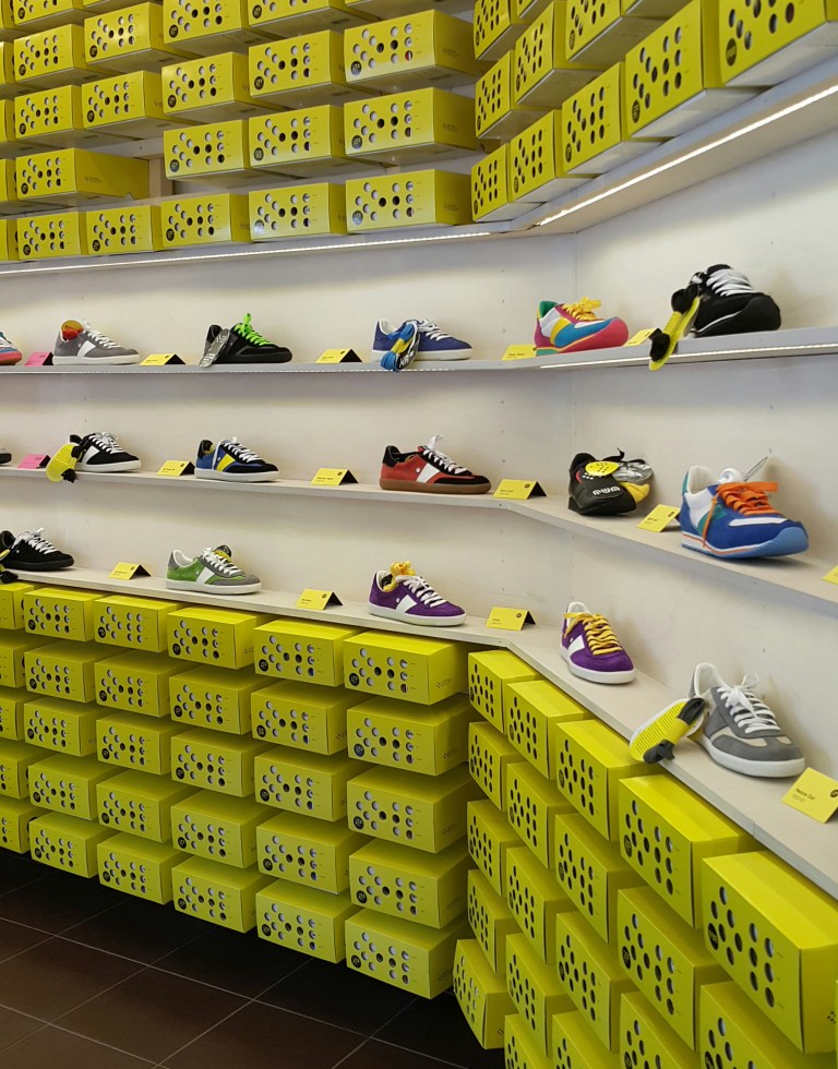 Prague Fashion - Botas 66 store @pratserie