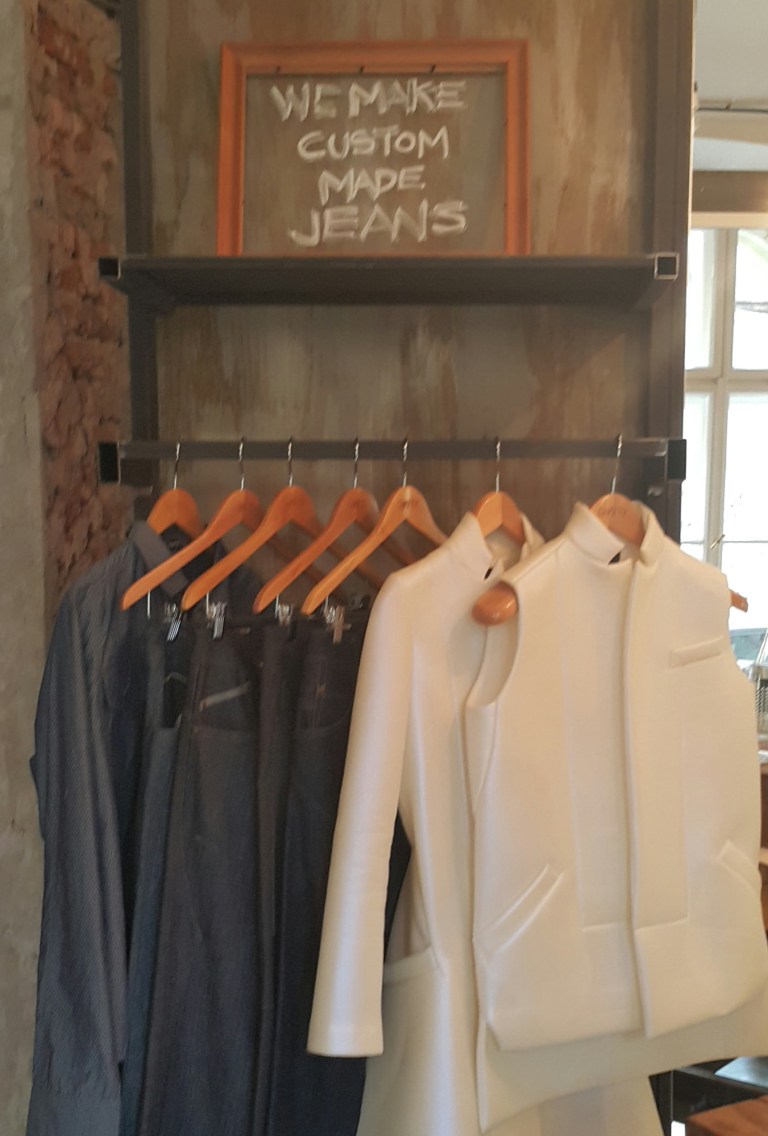 Prague Fashion - Chatty store @pratserie