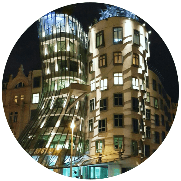 Frank Ghery's "Ginger & Fred' building in Prague @prtaserie