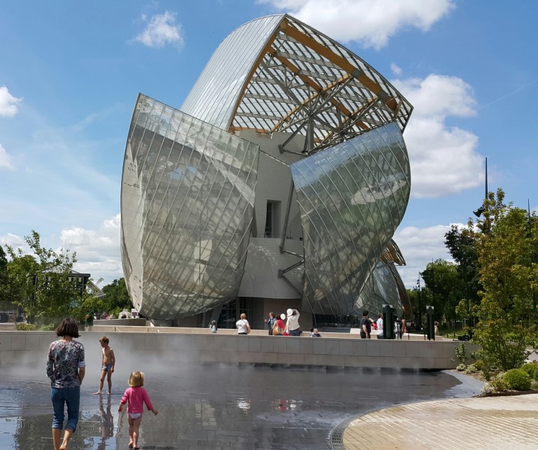 louis vuitton foundation in paris @pratserie