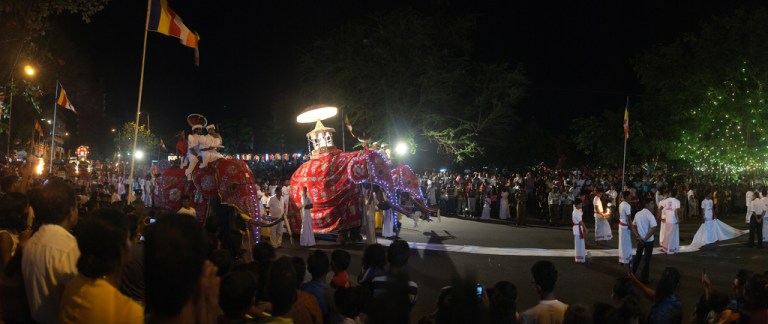 6839733401_647699a610_b