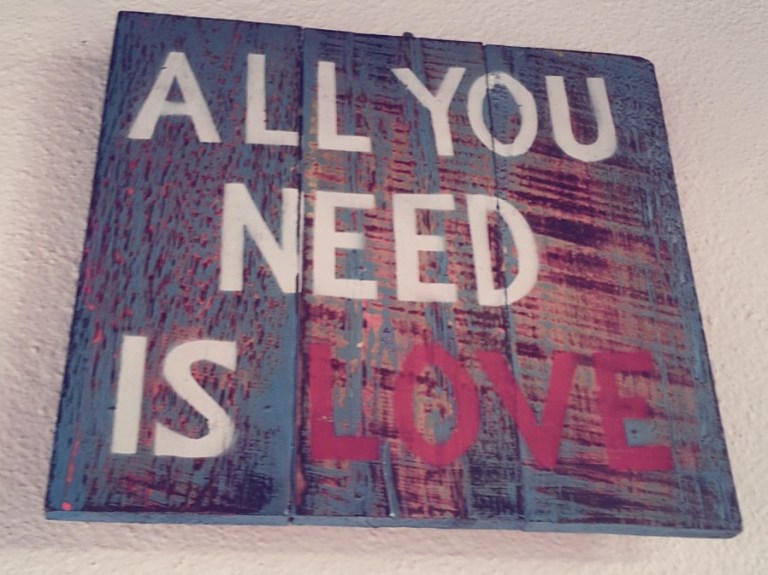 all_you_need_is_love_pratserie