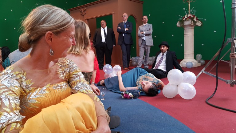 background_actors_sleeping_on_the_set_by_pratserie