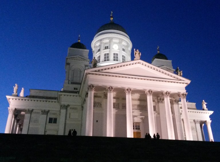 Midnight sun in Helsiinki @pratserie