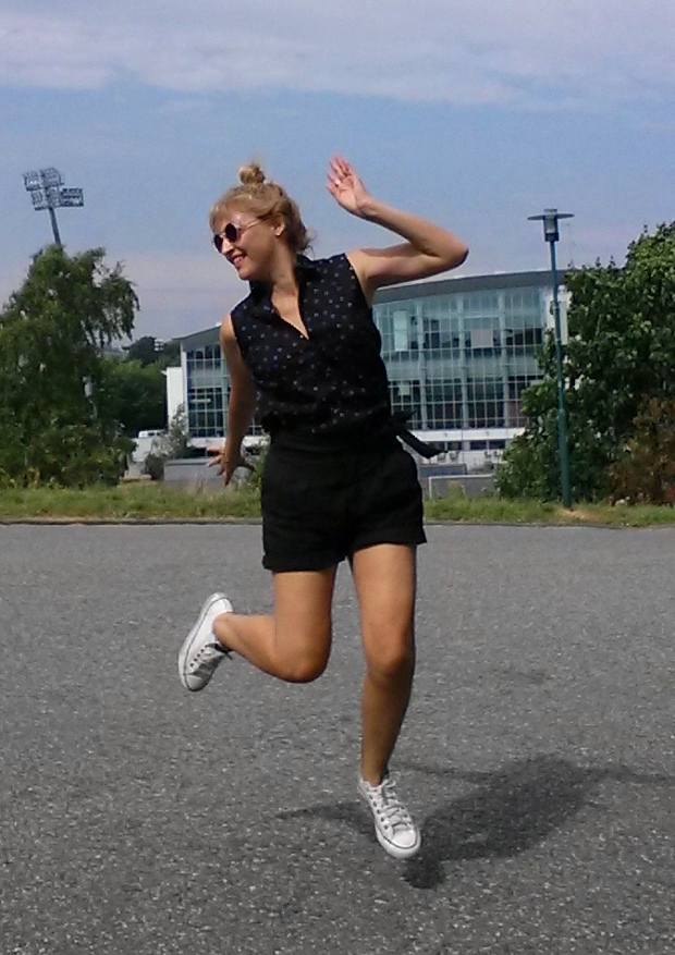 Fernanda Prats at the olympic stadium in Helisnki @pratserie