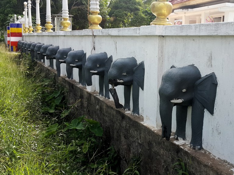 elephant decoration - Sri Lankan temple @pratserie