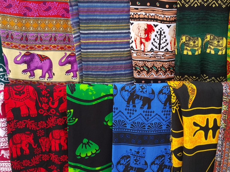 elephant prints - collorful fabrics @pratserie